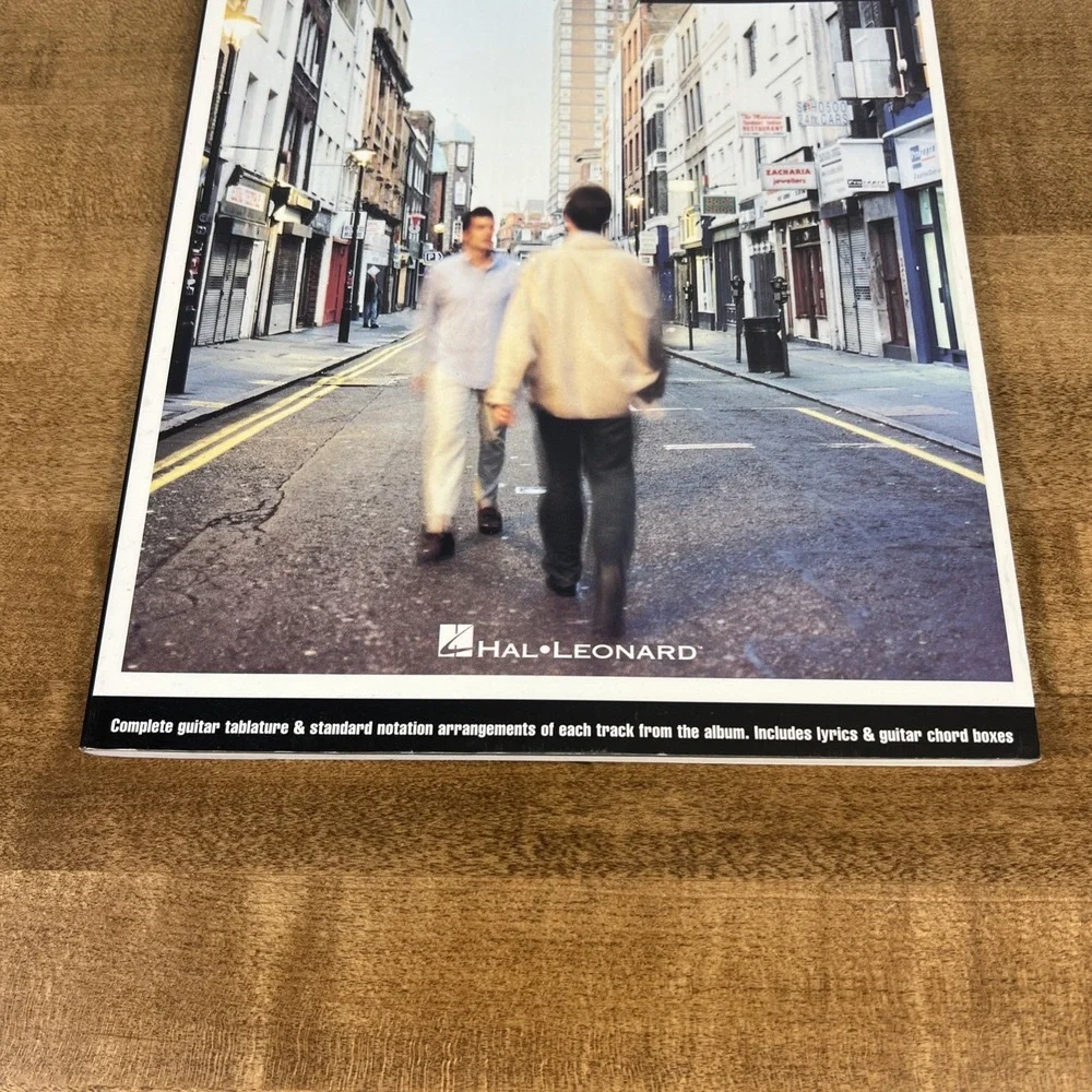 OASIS: (WHAT'S THE STORY) MORNING GLORY?‎ Hal Leonard Guitar Tablature Songbook